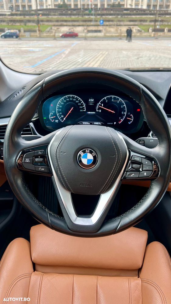 BMW Seria 5 540i xDrive AT - 9