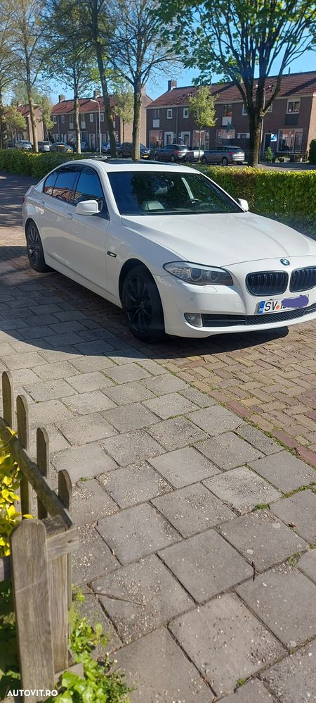 BMW Seria 5 525d Sport-Aut. - 2