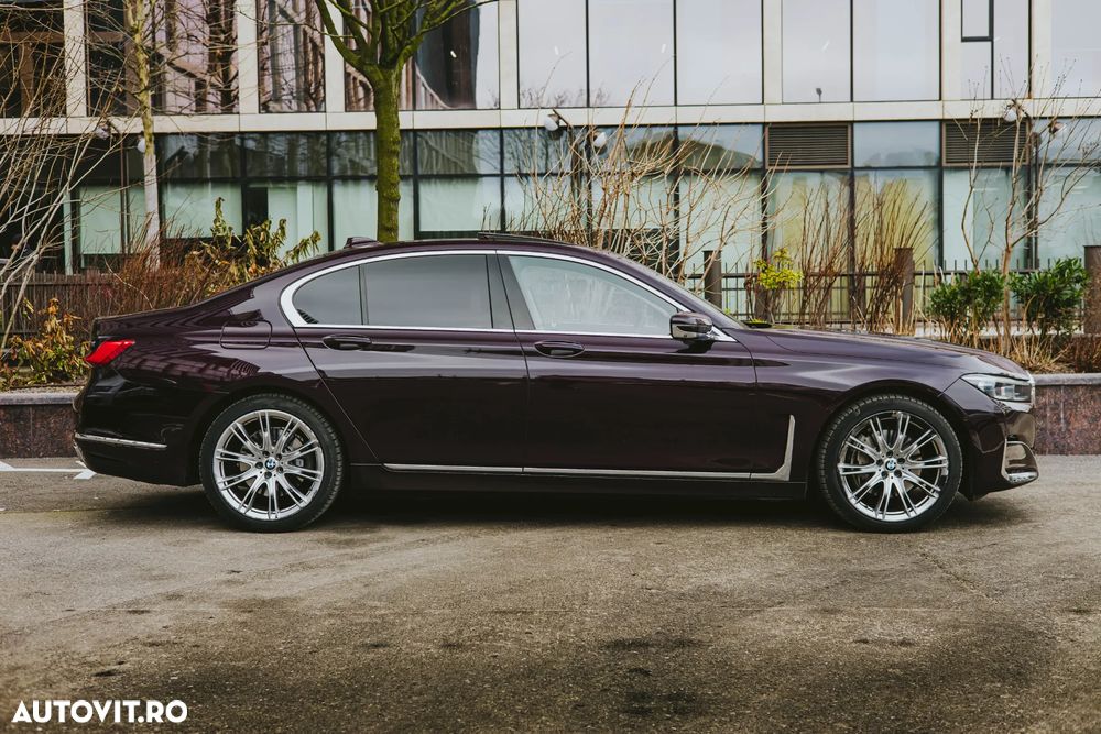 BMW Seria 7 730d xDrive MHEV - 8