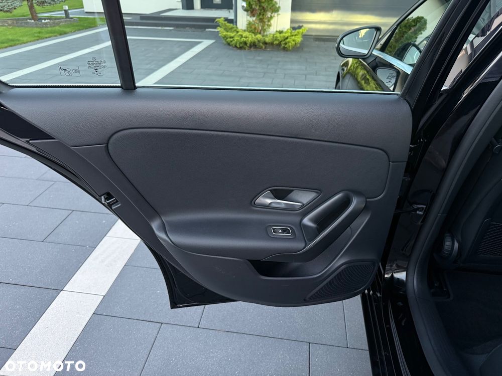 Mercedes-Benz Klasa A 180 d 8G-DCT Progressive - 26