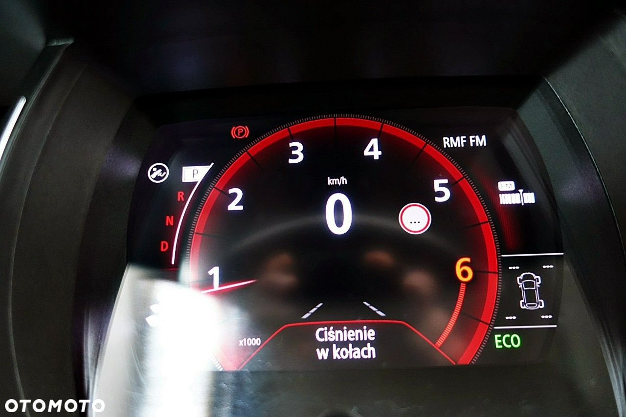 Renault Grand Scenic - 34