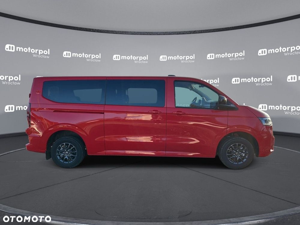 Volkswagen Caravelle - 8