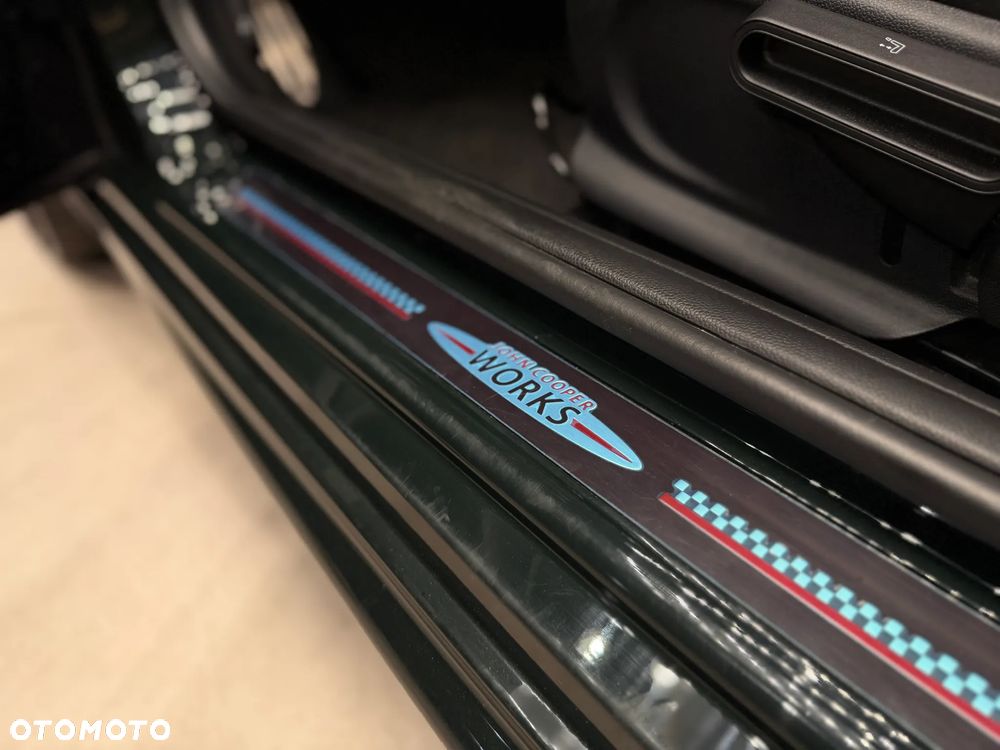 MINI John Cooper Works - 13