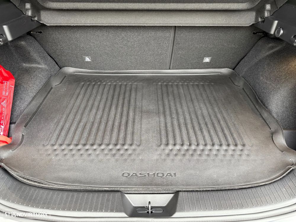 Nissan Qashqai 1.3 DIG-T Evolve Xtronic - 32