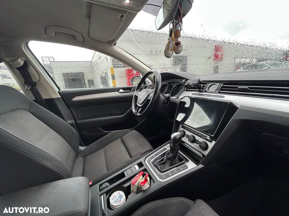 Volkswagen Passat 2.0 TDI DSG (BlueMotion Technology) Comfortline - 33