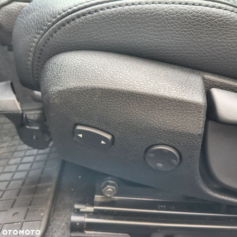 BMW Seria 1 120d xDrive Sport-Aut - 14