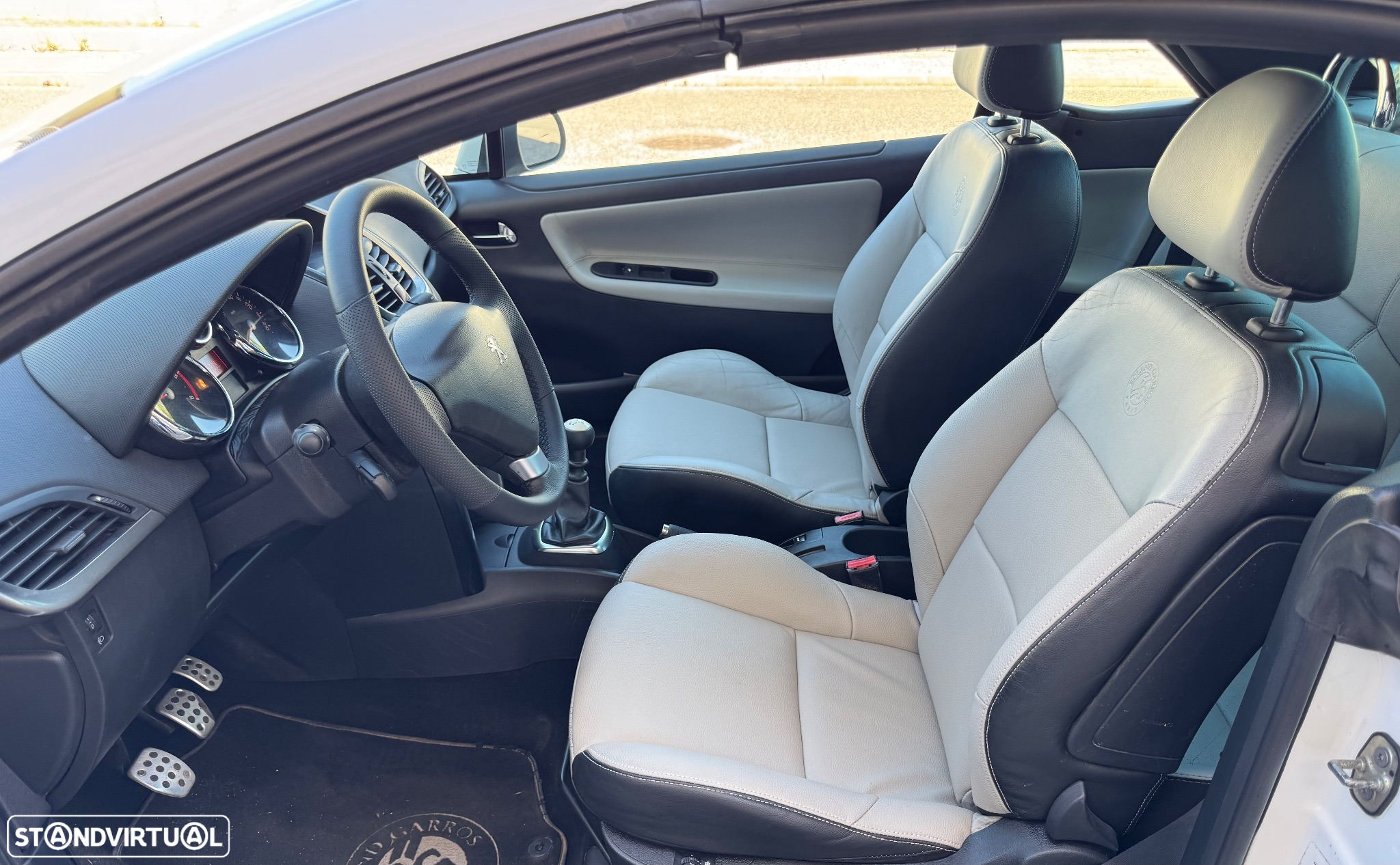 Peugeot 207 CC 1.6 HDi Roland Garros - 27