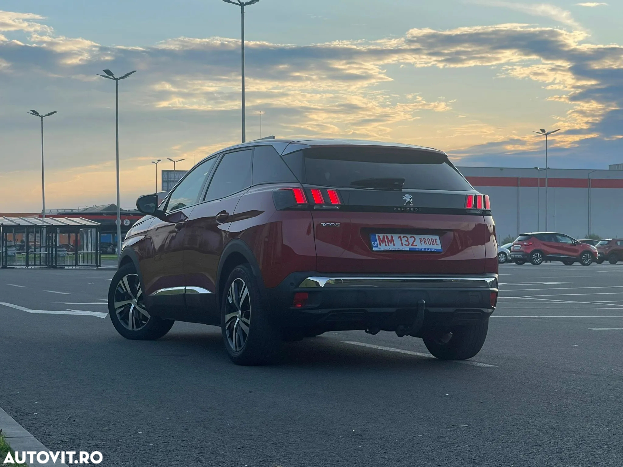 Peugeot 3008 BlueHDi 150 Stop & Start Style - 4