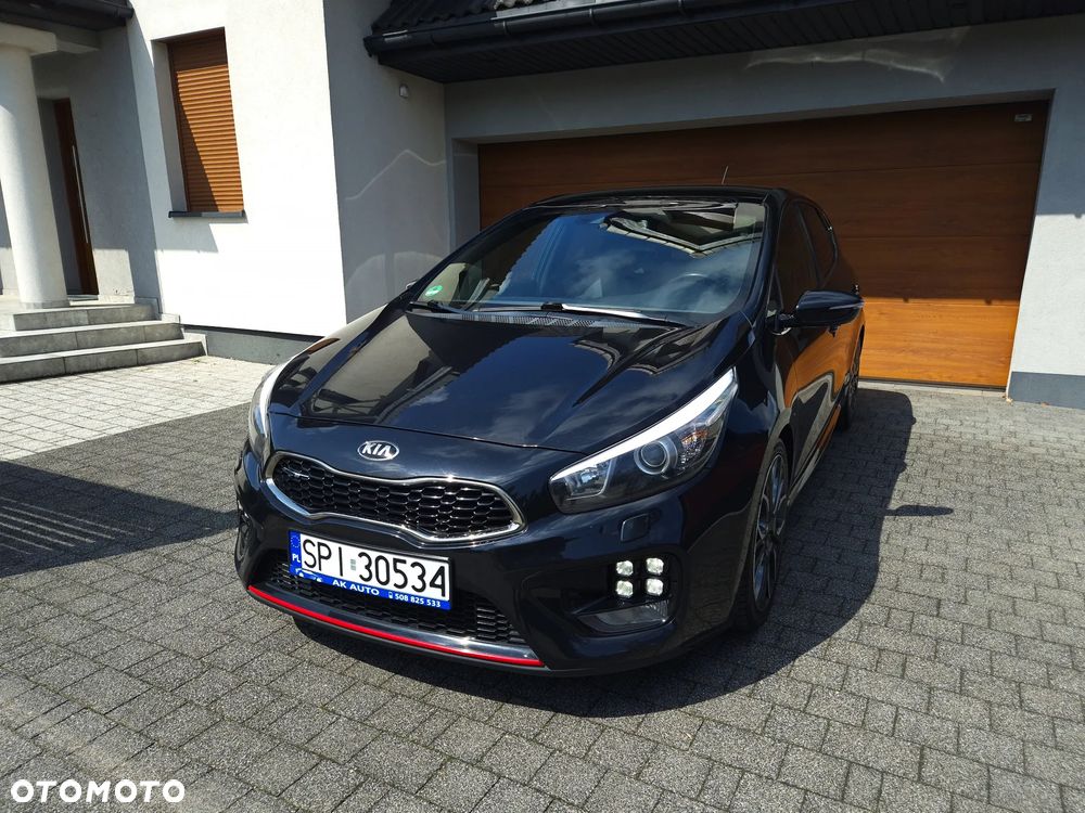 Kia Ceed 1.6 T-GDI GT-Track - 11