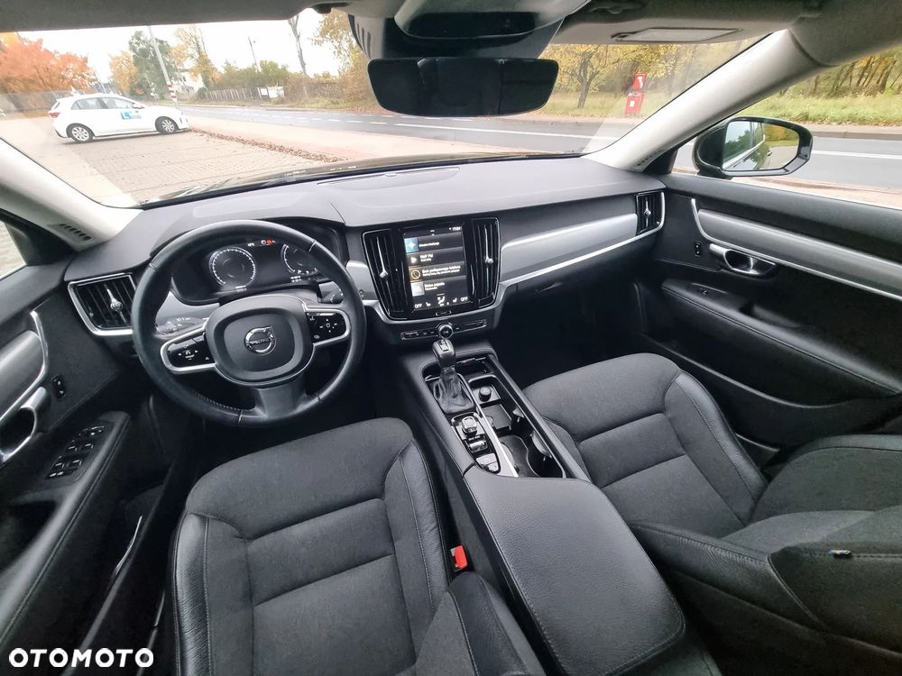 Volvo V90 D4 Geartronic Momentum Pro - 39