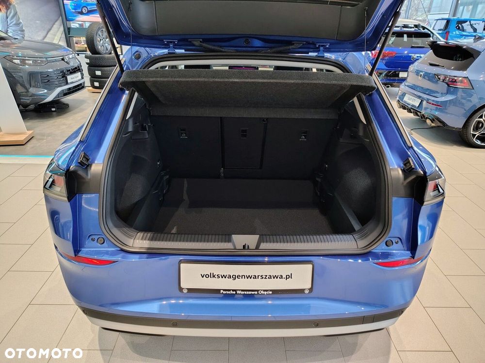 Volkswagen T-Roc - 13