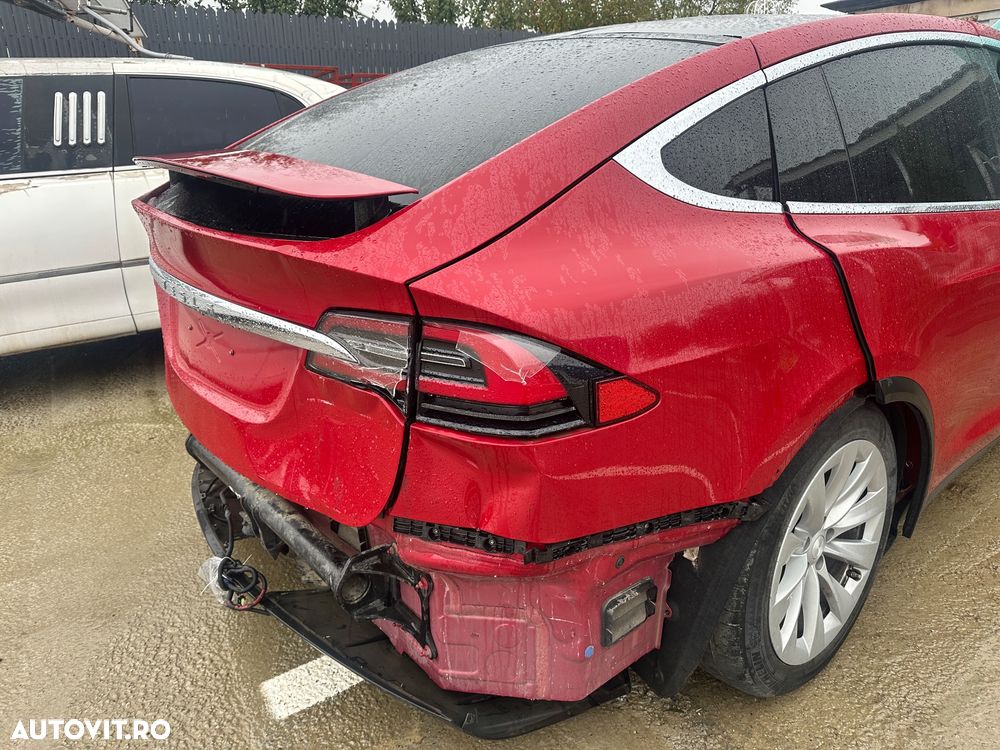 Tesla Model X Performance - 5