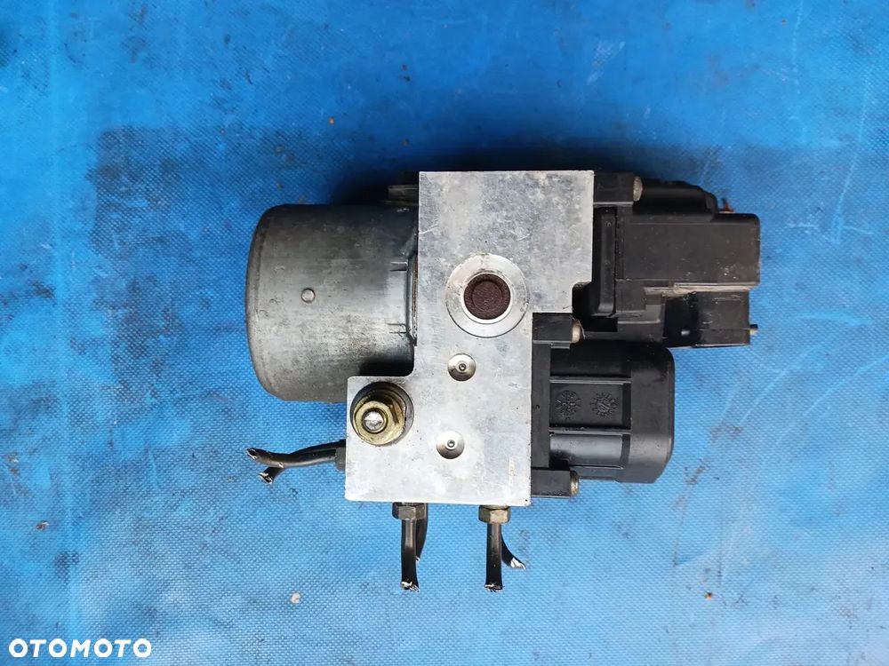 Pompa ABS Toyota Yaris I FL Lift Bosch 0273004636 sterownik ABS pompy 0265246904 - 1