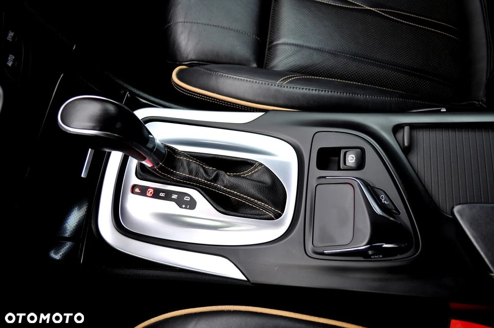 Opel Insignia 2.0 CDTI automatik Business Edition - 33