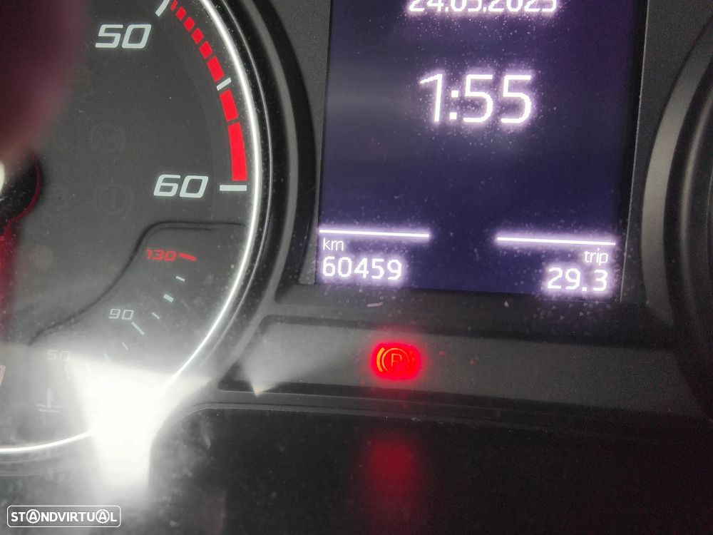 SEAT Leon 1.6 TDI FR S/S - 12