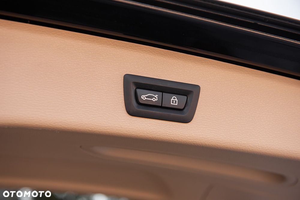 BMW X3 xDrive20d Blue Performance - 33