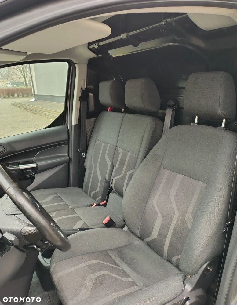 Ford Transit Connect - 10