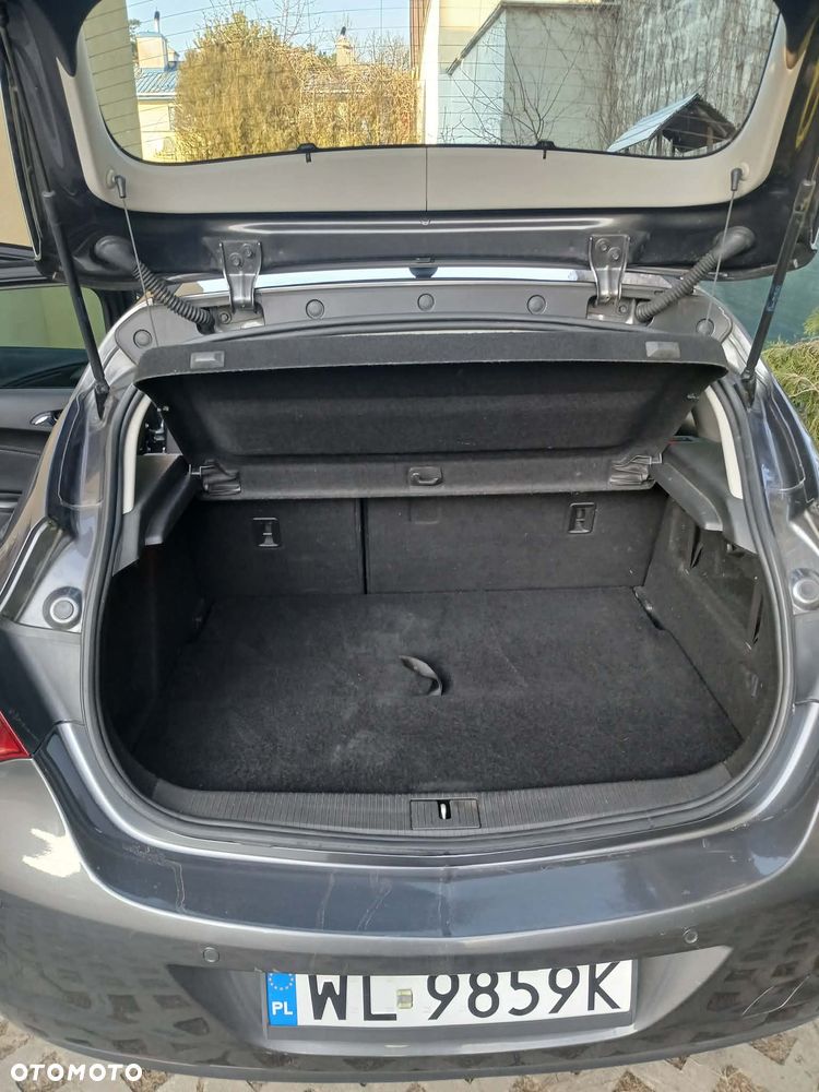Opel Astra 1.7 CDTI DPF Cosmo - 8