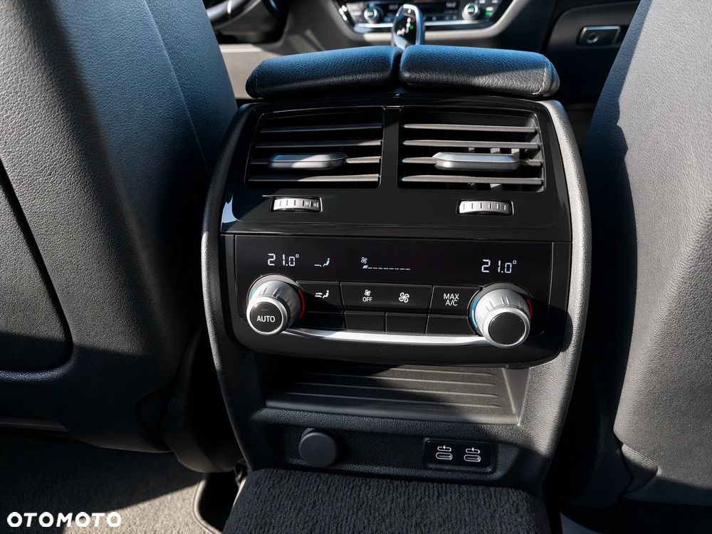 BMW Seria 5 530d xDrive mHEV M Sport sport - 28