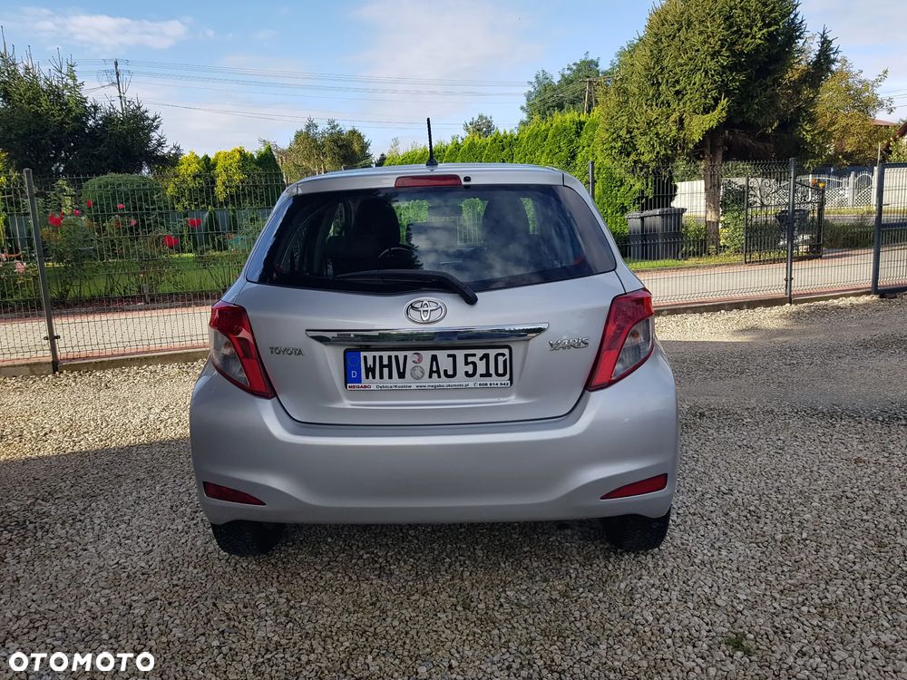 Toyota Yaris - 6