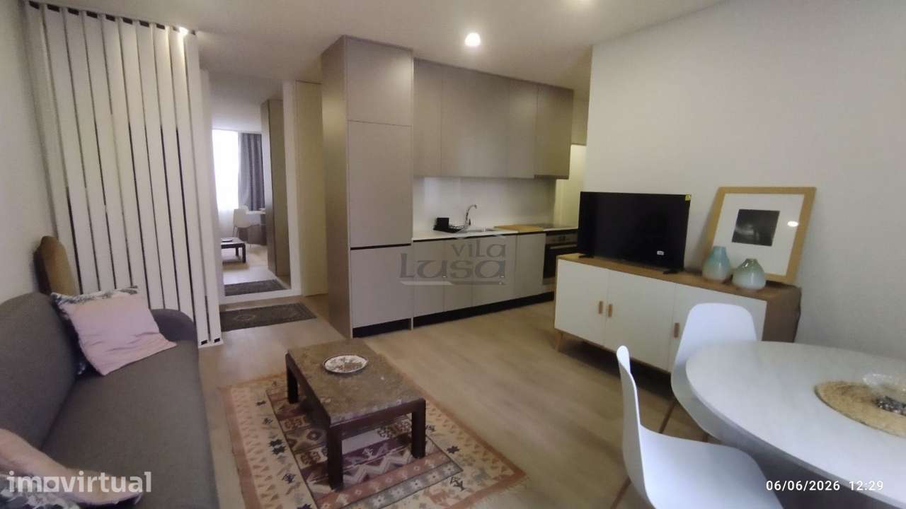 Excelente apartamento, mobilado, junto à estação da Trindade Pronto... - Grande imagem: 3/11