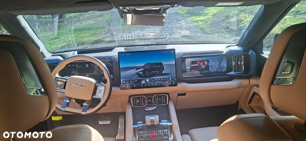 BYD Leopard 8 - 13