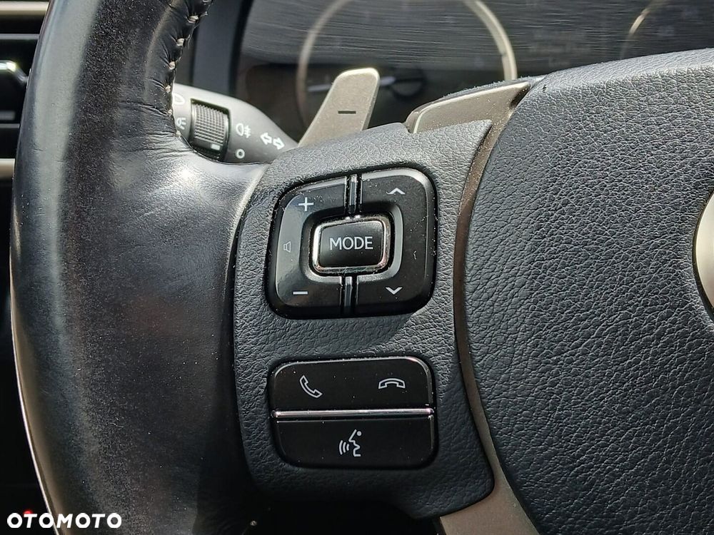 Lexus IS - 23