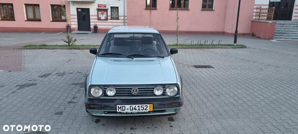 Volkswagen Golf - 18