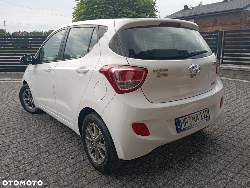 Hyundai i10 1.2 Fifa World Cup Edition - 22