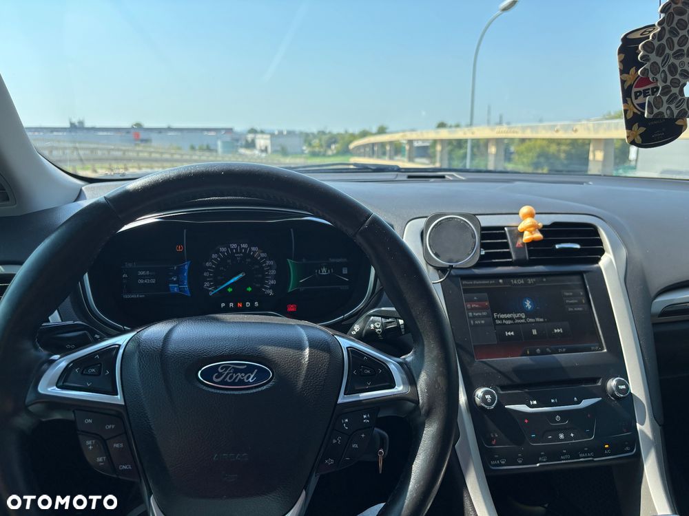 Ford Fusion - 11