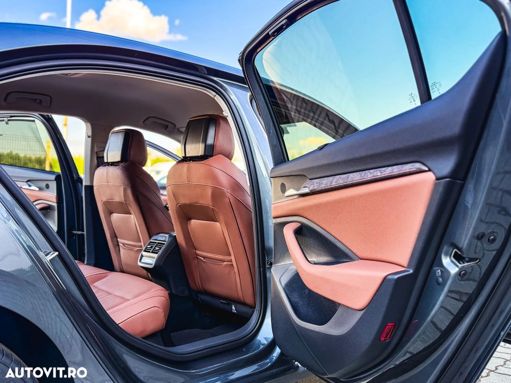 SKODA Superb 2026 — imagine 25