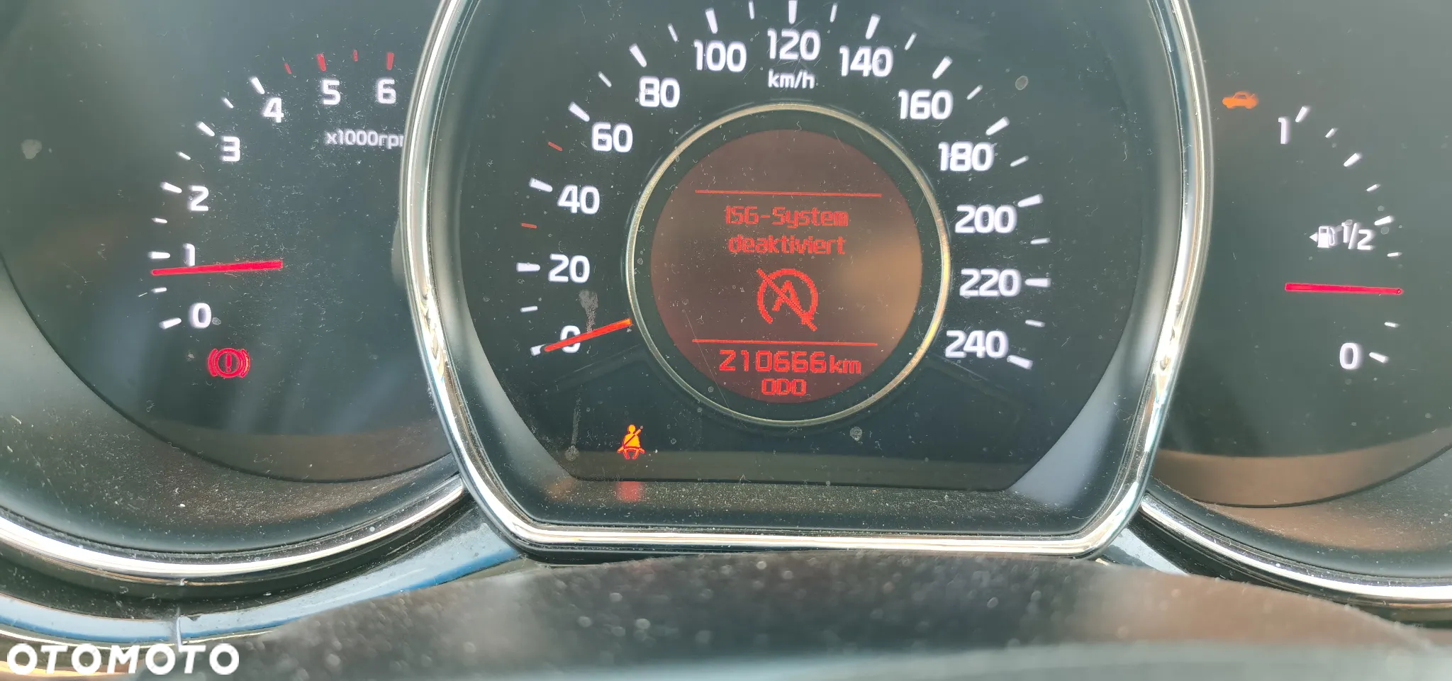 Kia Ceed - 24