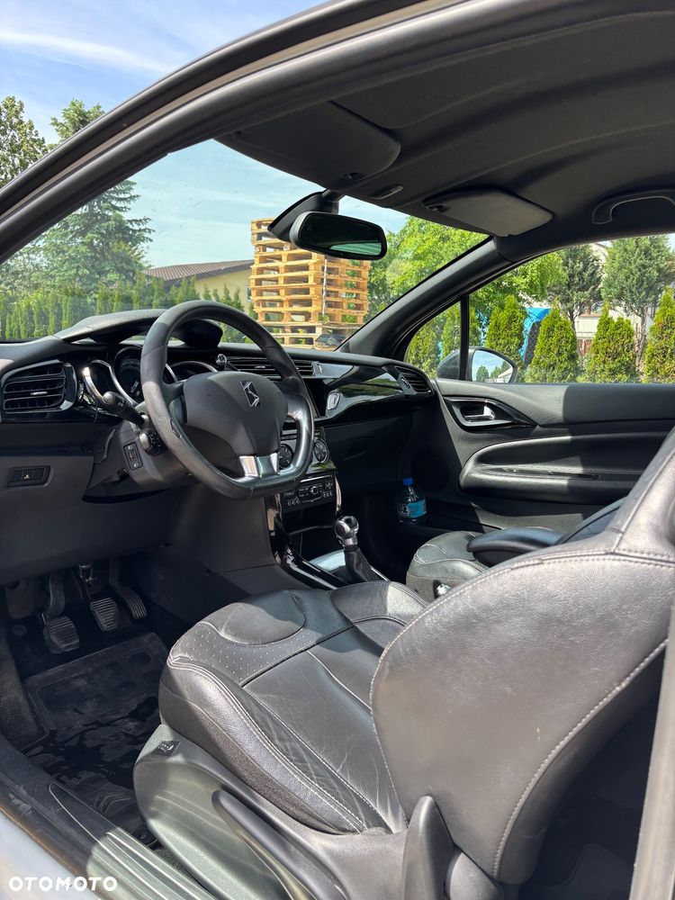 Citroën DS3 1.6 HDi SoChic - 23