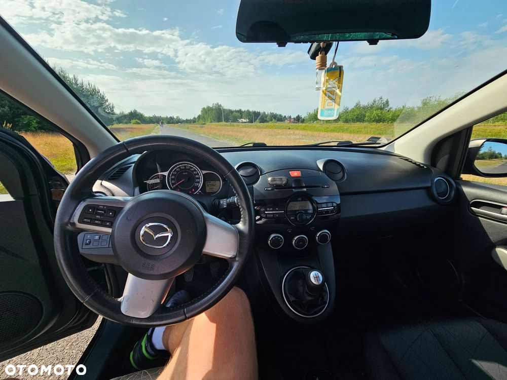 Mazda 2 1.3 Exclusive + - 12