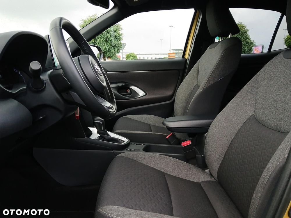 Toyota Yaris Cross Hybrid 1.5 Comfort - 18