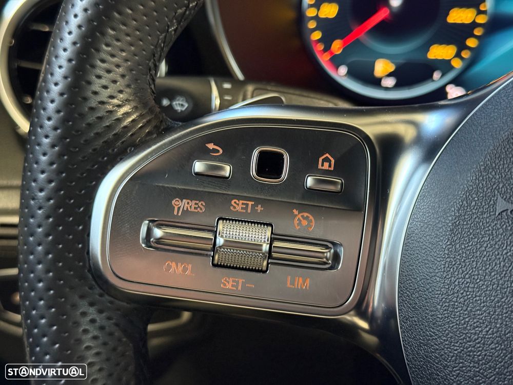 Mercedes-Benz GLC 300 de Coupe 4Matic 9G-TRONIC AMG Line - 32