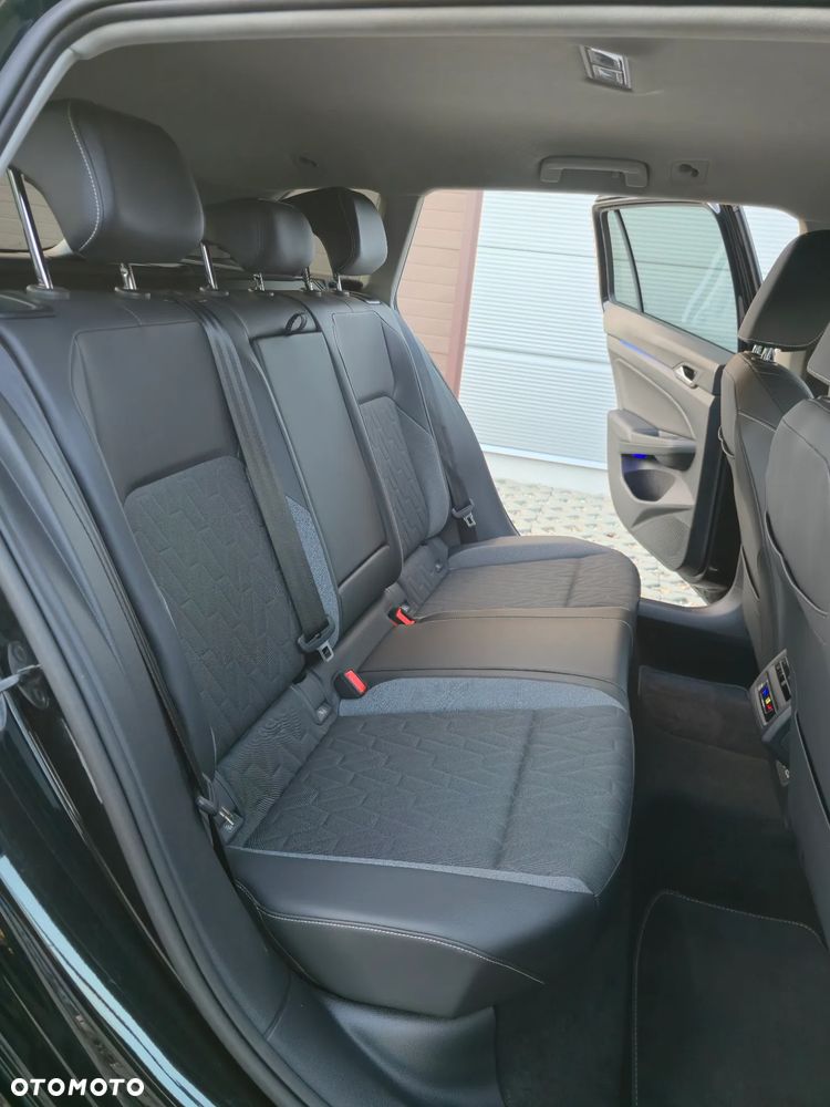 Volkswagen Golf Variant 1.5 eTSI OPF DSG Move - 20
