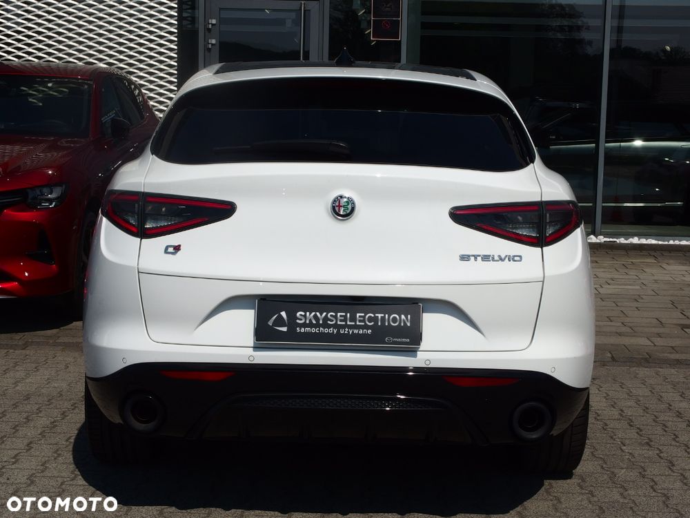 Alfa Romeo Stelvio 2.0 Turbo Veloce Q4 - 8