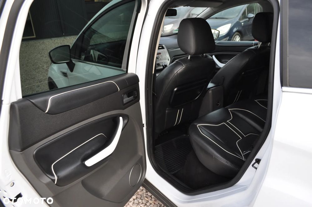 Ford Kuga 2.0 TDCi Individual - 19