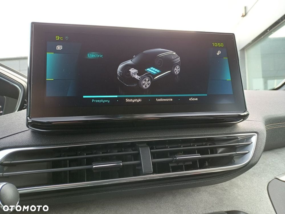 Peugeot 3008 1.6 PureTech HYbrid GT Line S&S EAT8 - 22