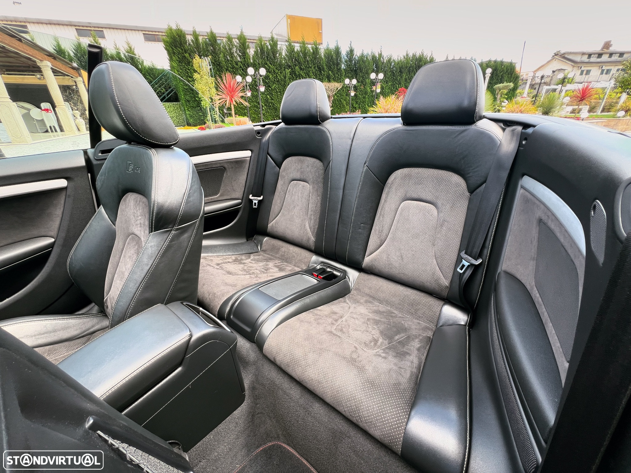 Audi A5 Cabrio 2.0 TDi S-line - 8