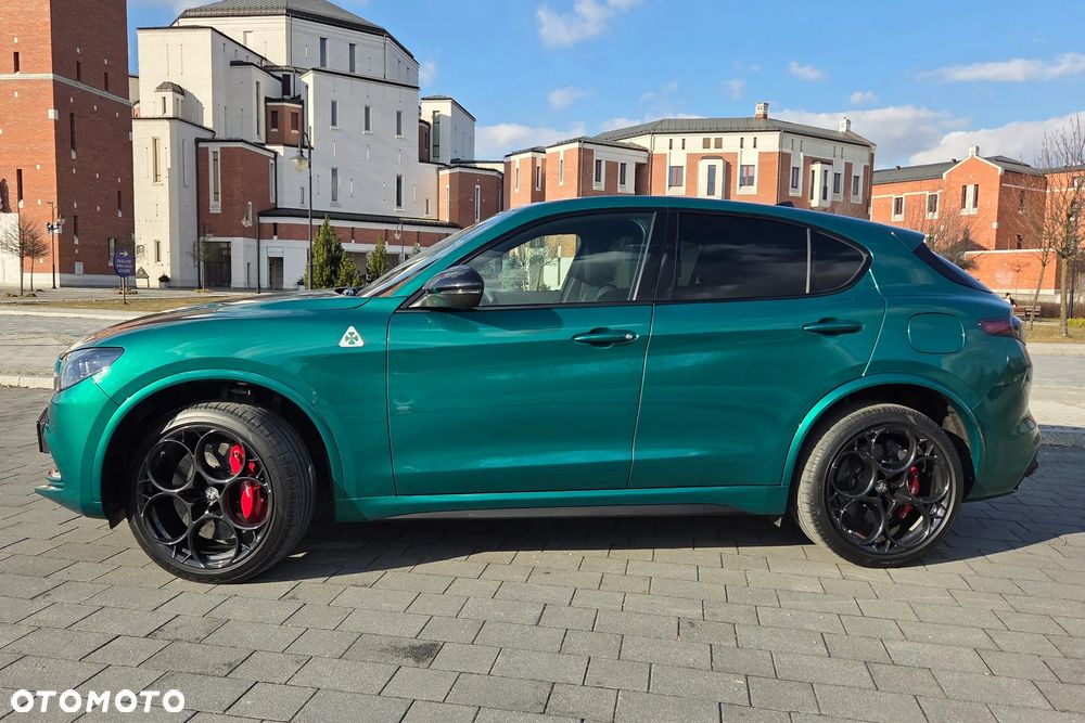 Alfa Romeo Stelvio 2.9 Bi Turbo V6 Quadrifoglio Q4 - 3
