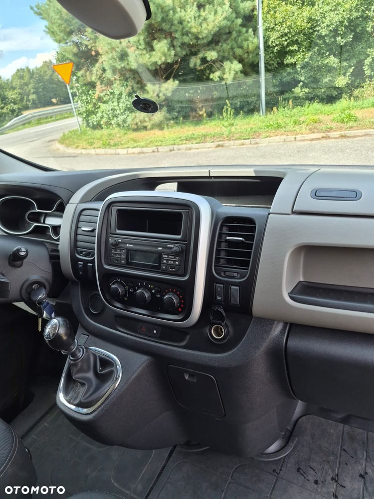 Renault Trafic - 12