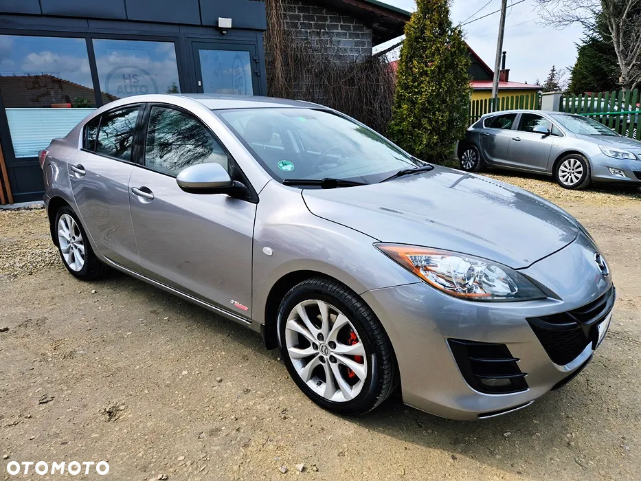 Mazda 3 2.0 Exclusive + - 8