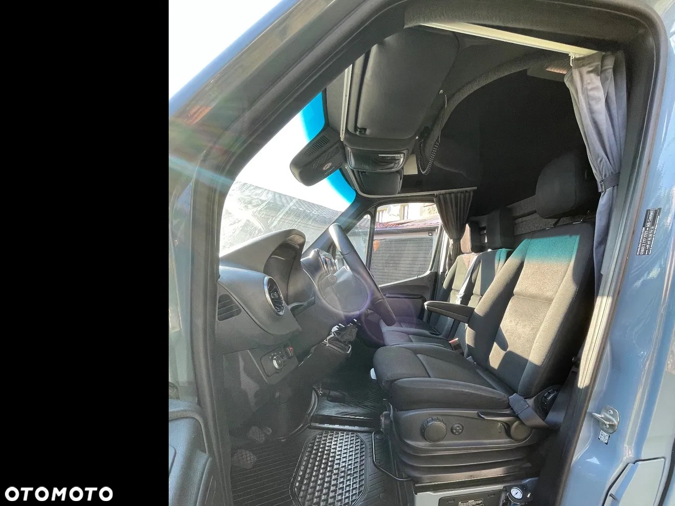 Mercedes-Benz Sprinter - 12