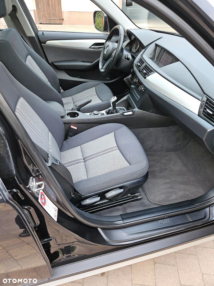 BMW X1 sDrive18i Sport Line - 9