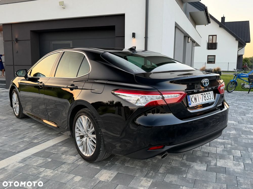Toyota Camry 2.5 Hybrid Executive CVT - 10