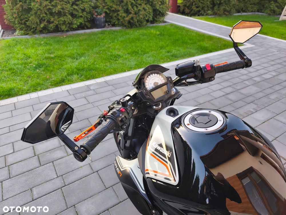 Kawasaki ER - 19