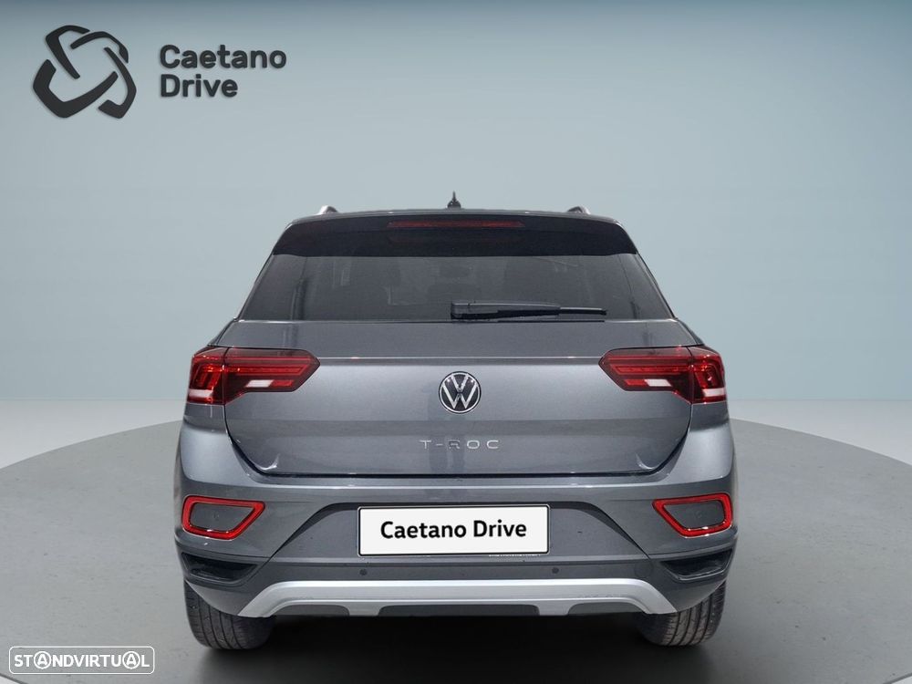 VW T-Roc 1.5 TSI Urban DSG - 7