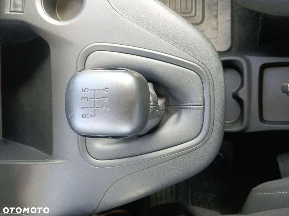 Toyota Proace City Verso 1.2 D-4T Business - 22